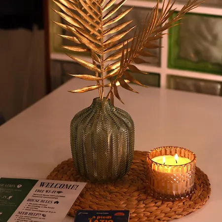 Annuncio Vecchio A * ローマ