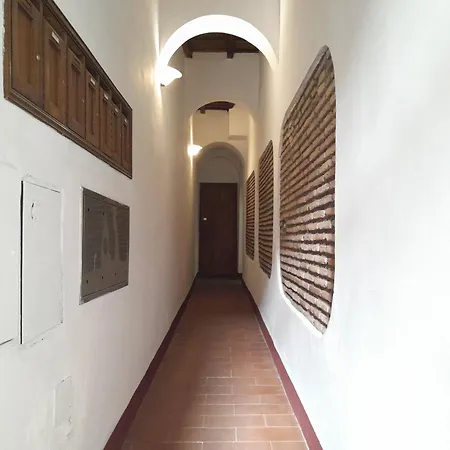 Annuncio Vecchio A ローマ