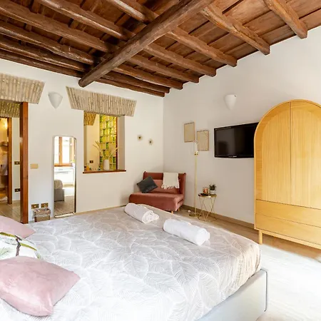 Apartment Leonina - Rione Monti Metro B Cavour Rome