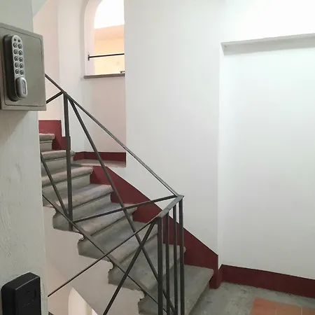 Leonina - Rione Monti Metro B Cavour Apartment Rome