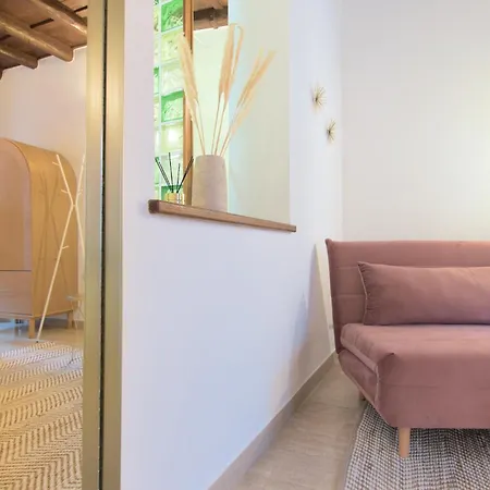 Leonina - Rione Monti Metro B Cavour Apartment Rome